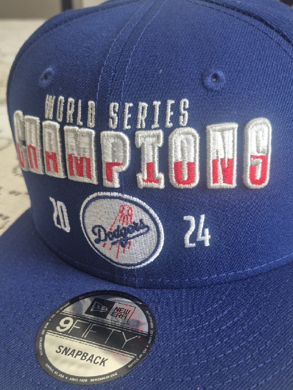 New Era Los Angeles Dodgers World Series Champions 2024 Snapback - Picture 5 of 5